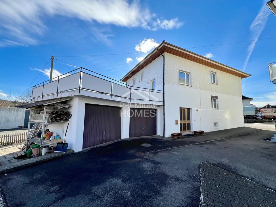 Grosszügiges Einfamilienhaus mit grosser Terrasse, modernem Wohnkomfor