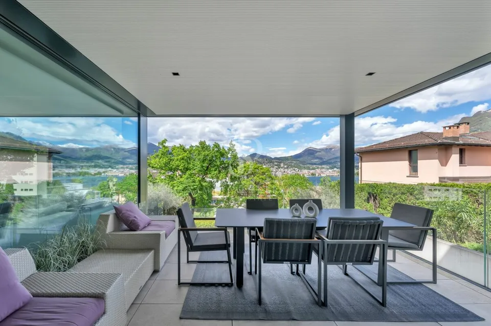 Moderno appartamento con vista lago a Paradiso