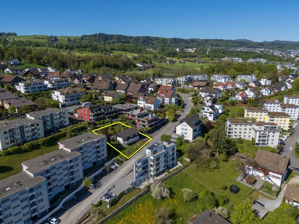 Parcelle attraente con potenziale di costruzione nuova sul lago