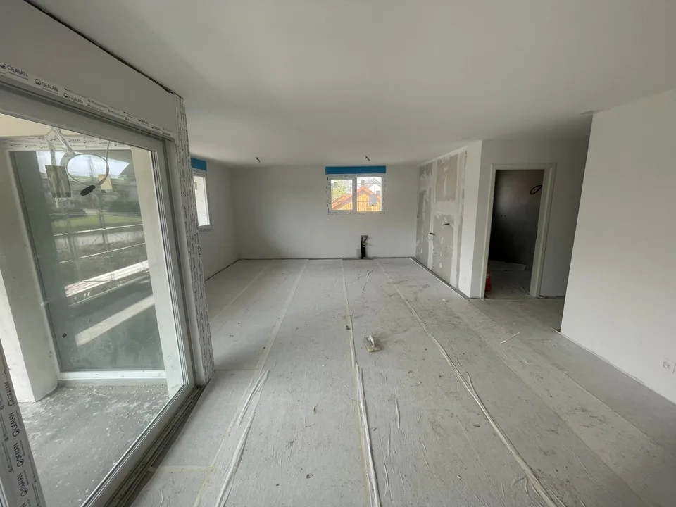Neubau: 3.5 Zimmer in 5 Minuten von der Sarraz