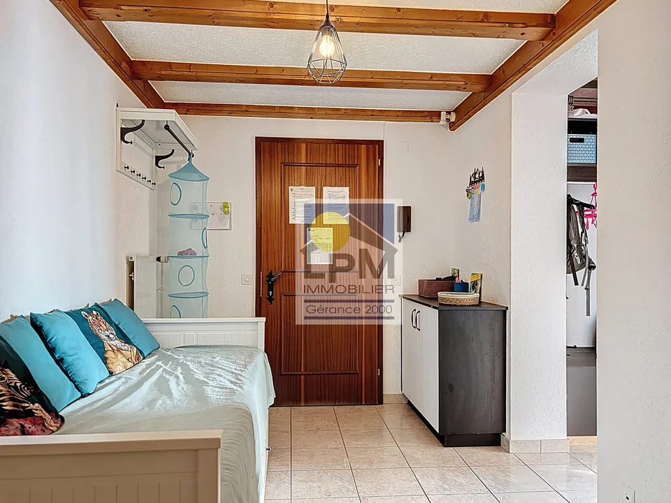 Spacieux 2.5p (59,3m2) dans un bâtiment de luxe (sauna, piscine..)