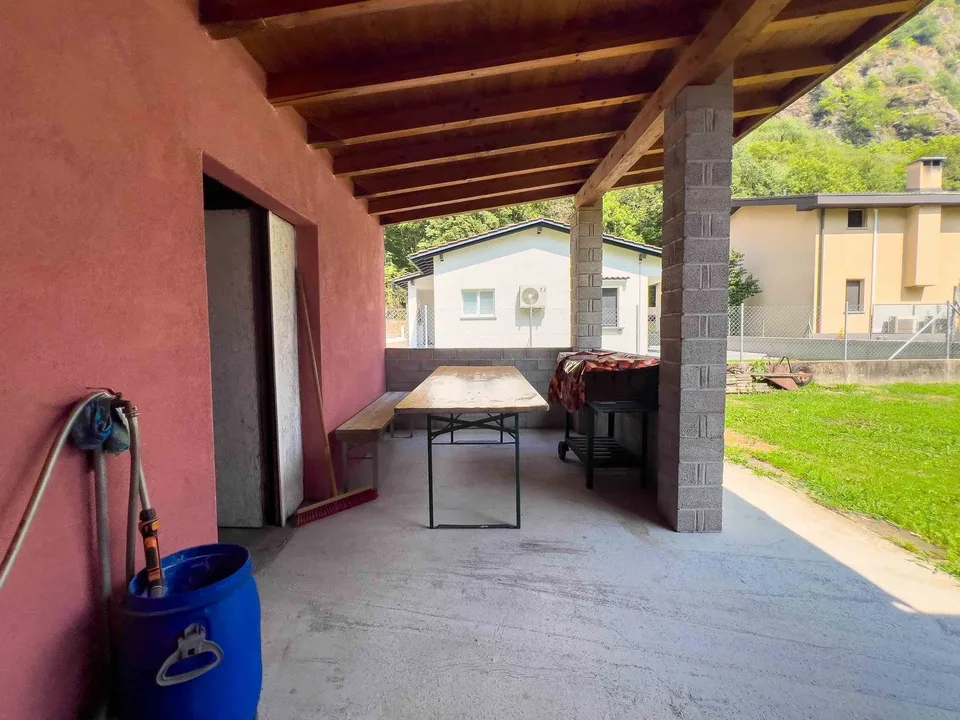 Maison de 6 pièces à Pollegio avec jardin privé