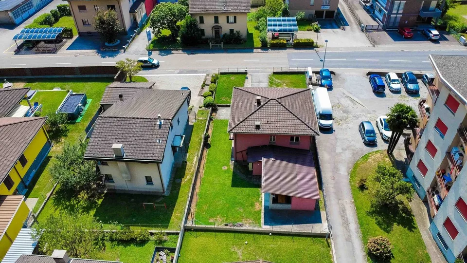 Maison de 6 pièces à Pollegio avec jardin privé