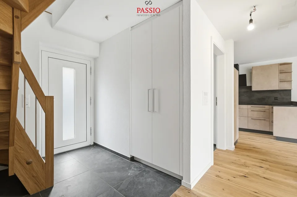 Komplett saniertes 4.5-Zimmer-Einfamilienhaus mit Naturgarten