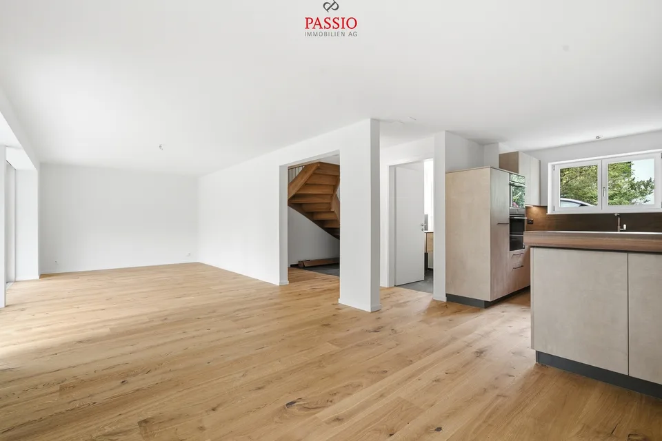 Komplett saniertes 4.5-Zimmer-Einfamilienhaus mit Naturgarten