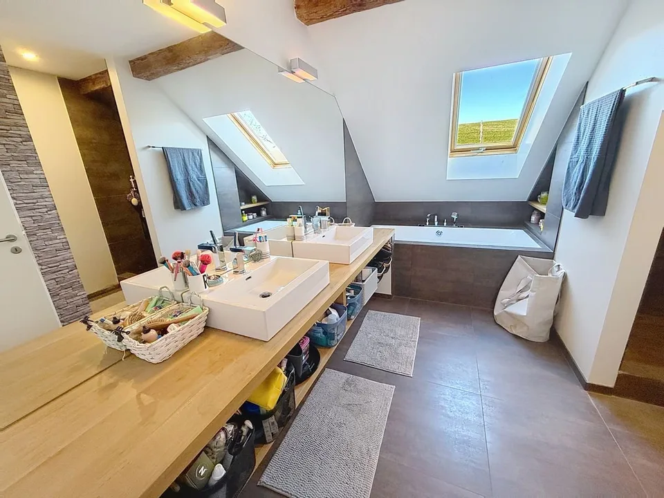À 10 minutes d'Épalinges - Élégance rurale & art de vivre transformé en 3 maisons – photo 13 sur 13
