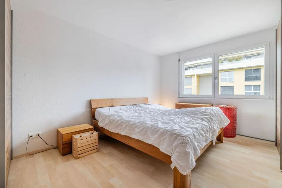 APPARTAMENTO 4.5 LOCALI AL 1° PIANO CON TERRAZZA COPERTA SPaziosa VICINO AL LAGO