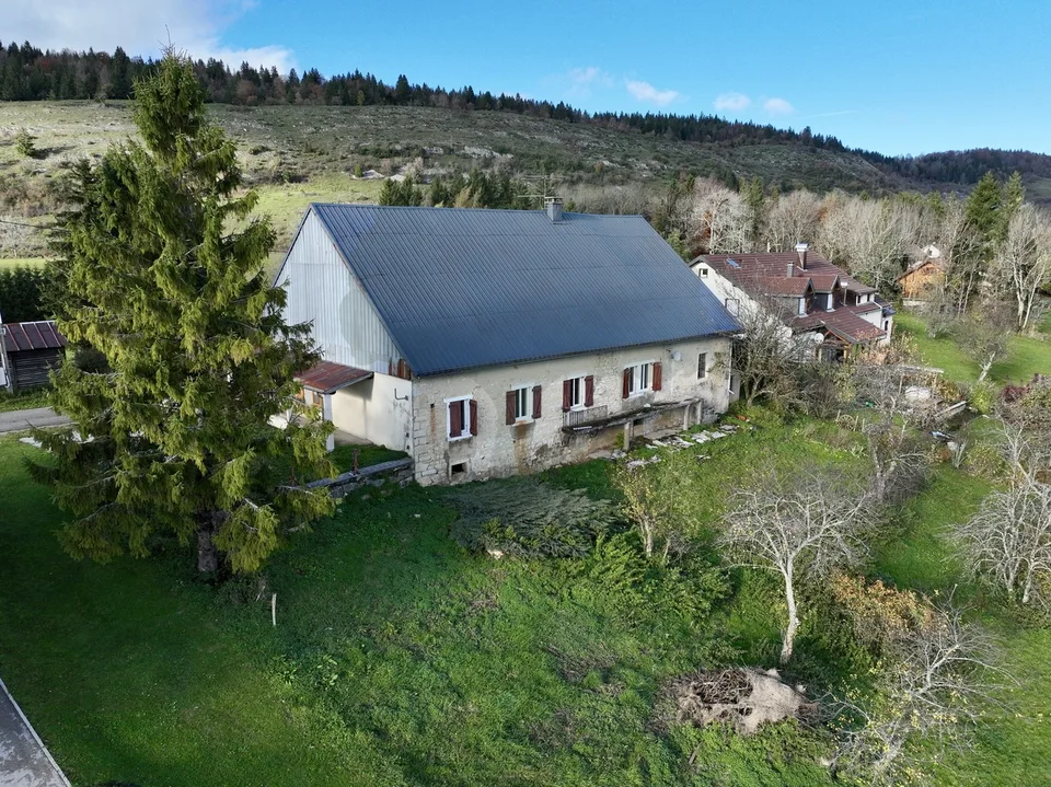 Maison avec vue imprenable proche de la frontière