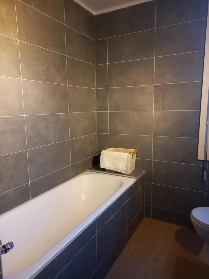 Spacieux appartement de 6 pièces avec une vue panoramique sur le Jura – Foto 12 von 13