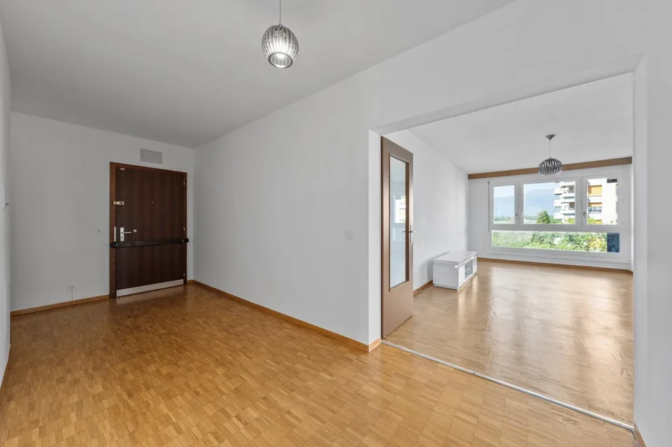 Spacieux appartement de 6 pièces avec une vue panoramique sur le Jura