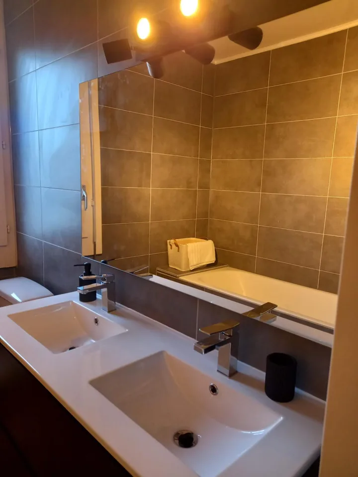 Spacieux appartement de 6 pièces avec une vue panoramique sur le Jura