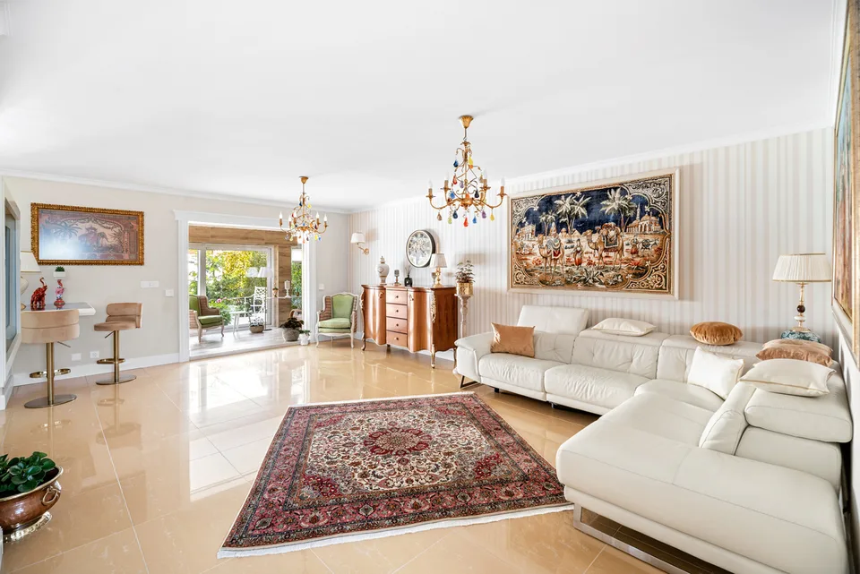 Villa 5,5 pièces au charme méditerranéen avec jardin et cuisine d'été