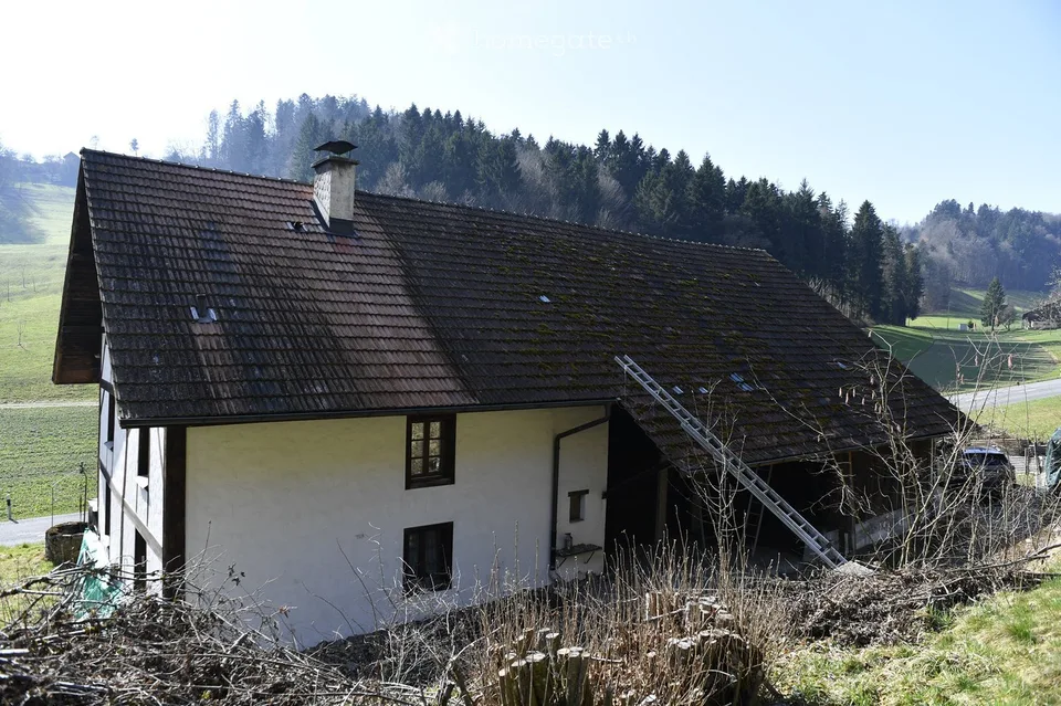 Charmantes Bauernhaus von 1771 mit grossem Grundstück