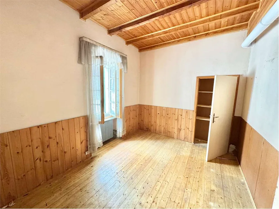 in Vendita a Brezzo di Bedero – foto 7 di 13