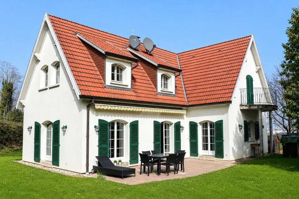 Maison individuelle de 8 pièces à Hésingue – Disponible immédiatement
