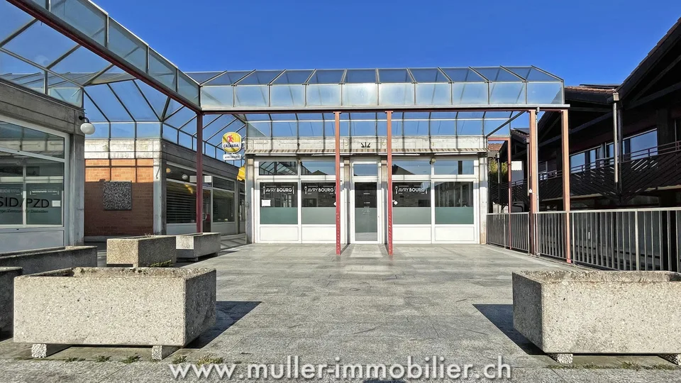 Locale commerciale per ristorante o attività simile ad Avry-Bourg