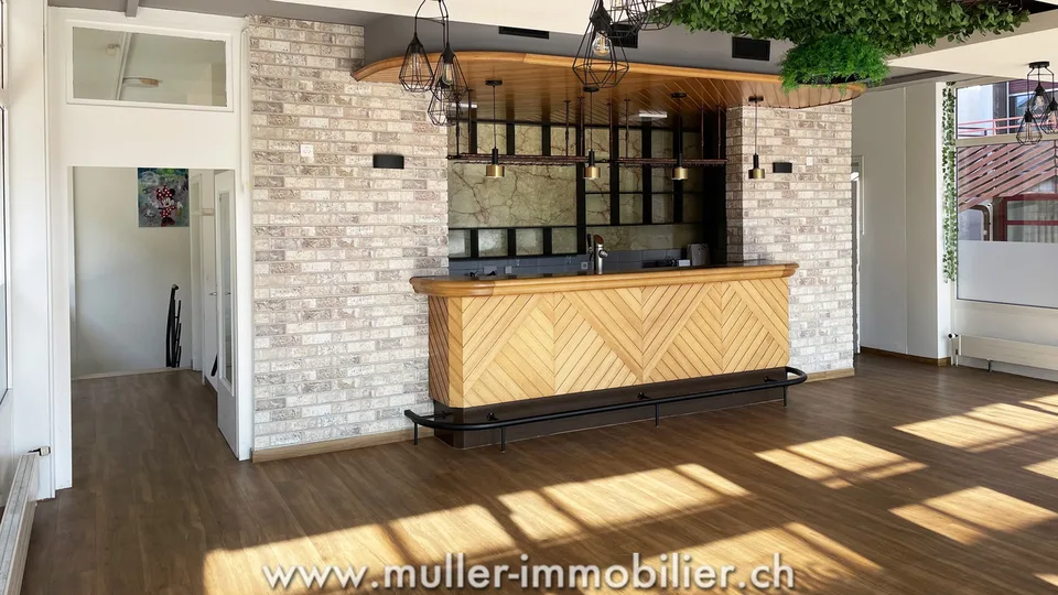 Locale commerciale per ristorante o attività simile ad Avry-Bourg