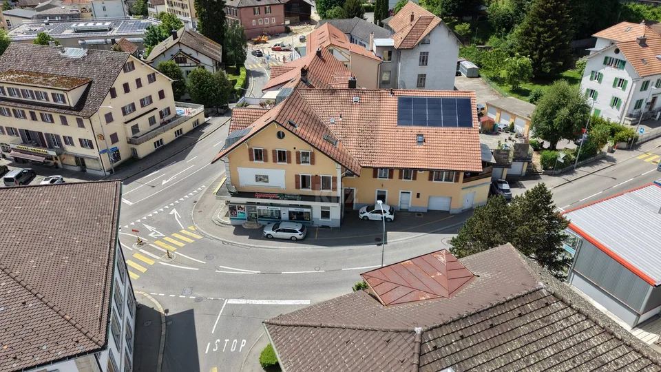 Immeuble de rendement idéalement situé au centre du village