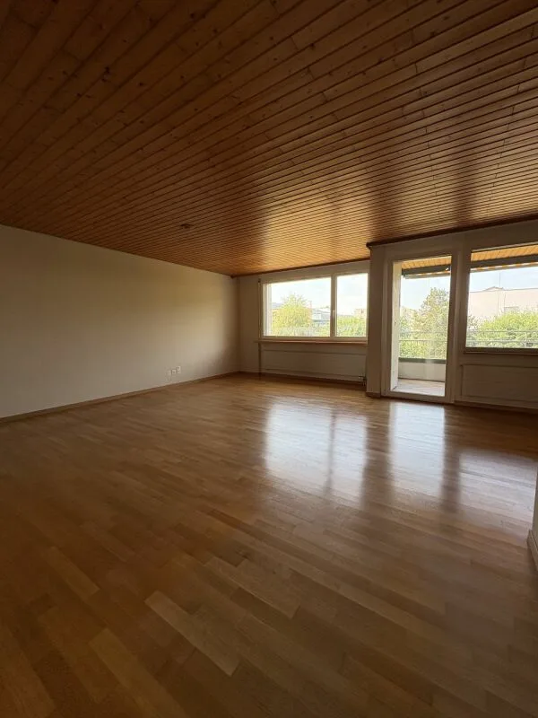 Grosszügige 3 1/2-Zimmerwohnung zu verkaufen!