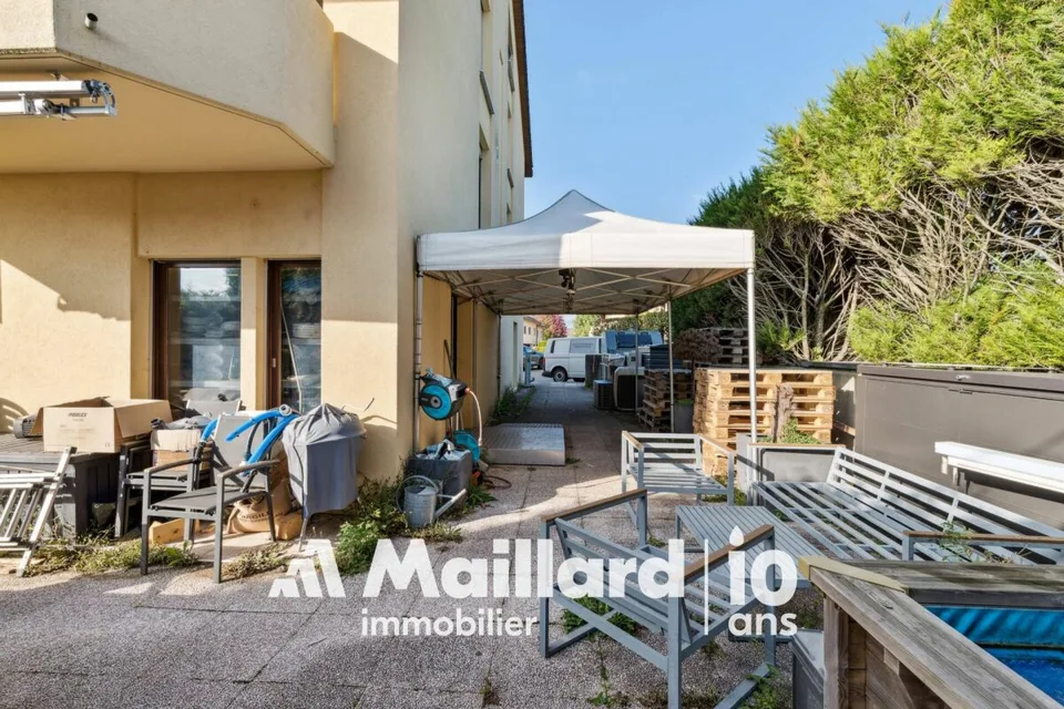 Außergewöhnlicher Gewerberaum mit großer privater Terrasse in Bogis-Bossey – Foto 9 von 16