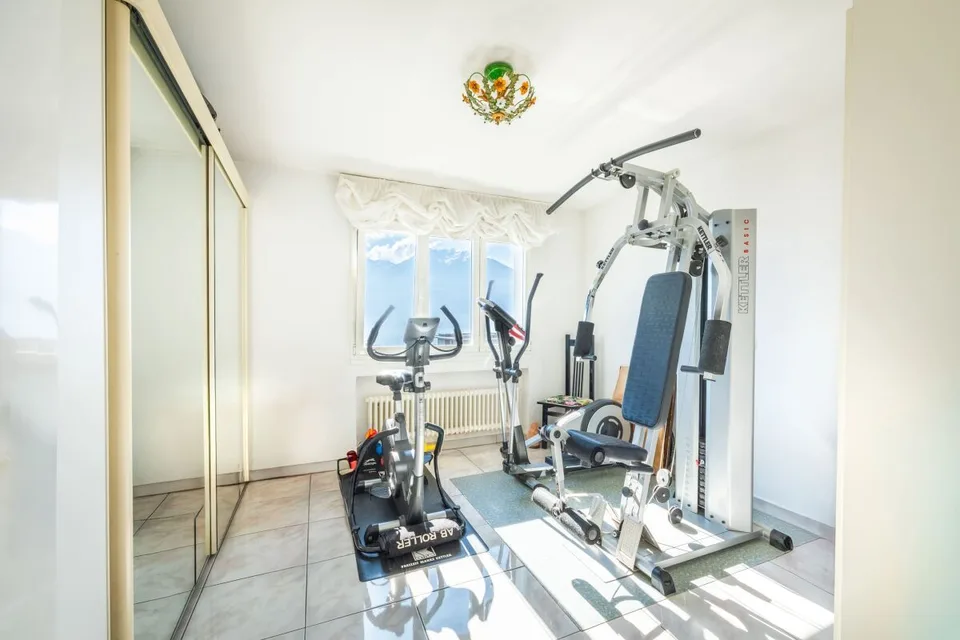 Minusio: prestigious duplex penthouse with Lake Maggiore view – photo 12 of 16
