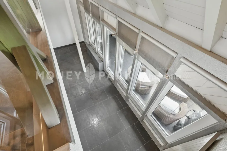 Charmante 3.5-Zimmer Maisonette mit Galerie – Foto 11 von 15