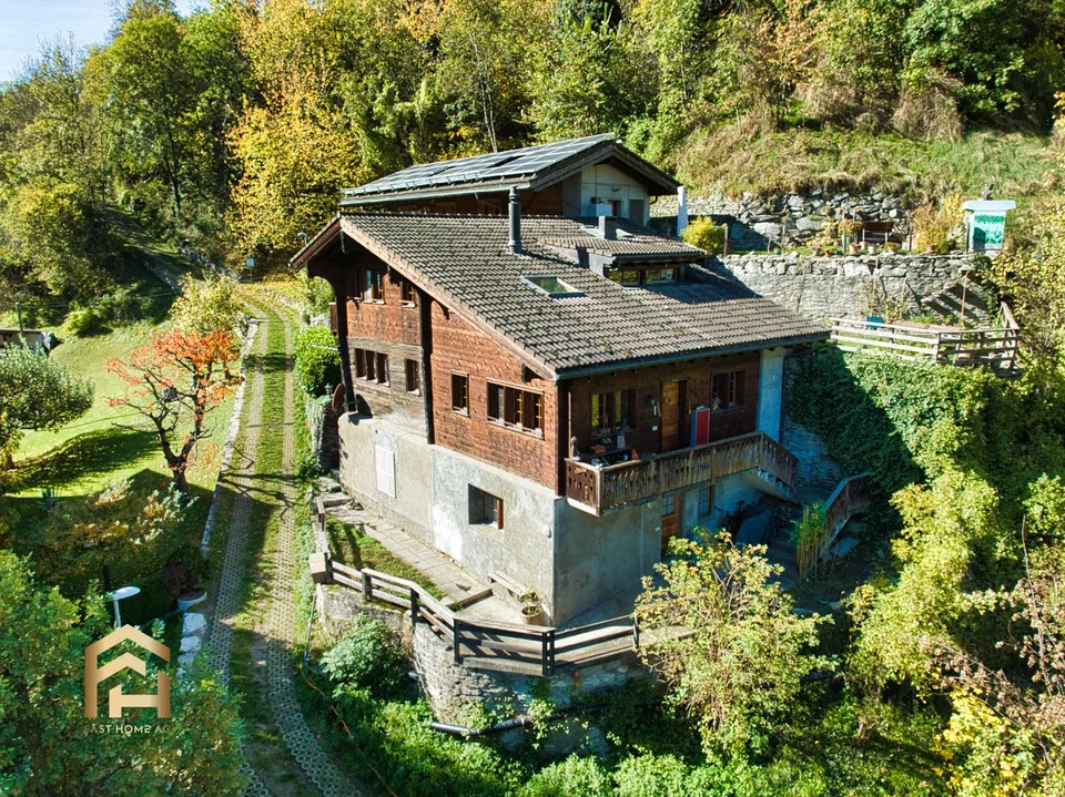 Zwei Wohnungen, ein Haus, viele Möglichkeiten  charmantes Walliserhau
