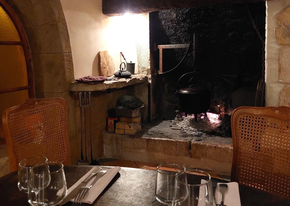 AUSSERGEWÖHNLICH - Prächtiges Mas la Musardière mit Nebengebäude von 24 Räumen in Alba la Romaine – Foto 25 von 30
