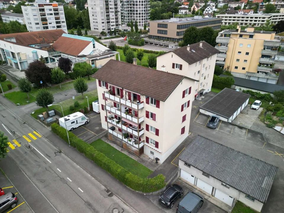 Appartements de 2 et 4 pièces pouvant être facilement réunis
