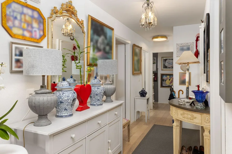 APPARTEMENT QUASI NEU, GARTEN UND TERRASSE MIT BICK AUF SEE UND ALPEN – Foto 10 von 13