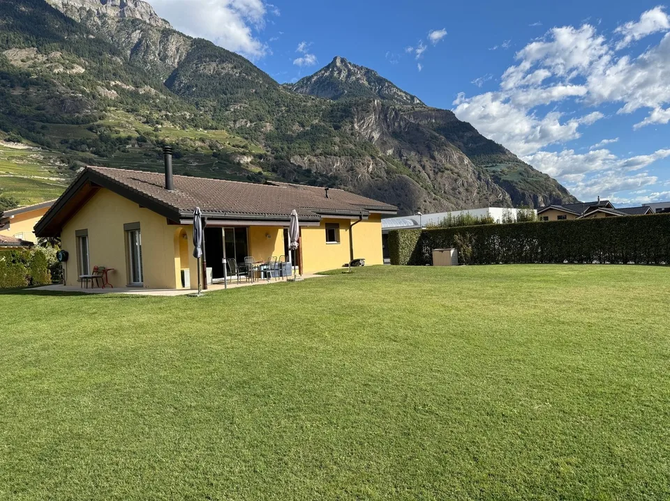 Villa - 4.5 pces - Terrain 1'200 m2 - FULLY - EXCLUSIVITE