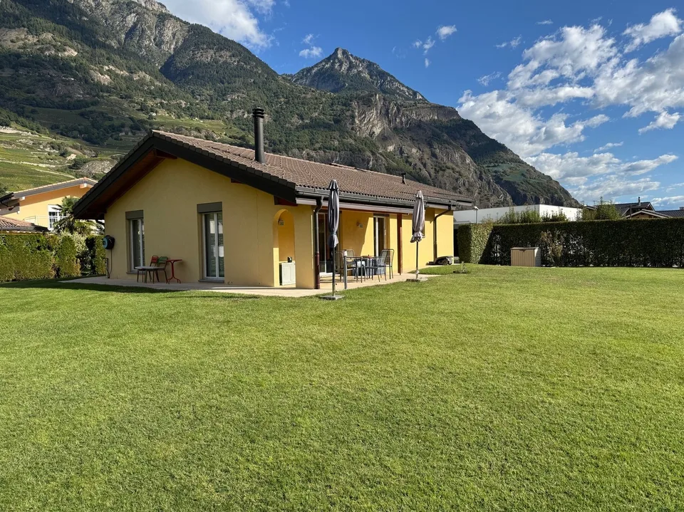 Villa - 4.5 pces - Terrain 1'200 m2 - FULLY - EXCLUSIVITE