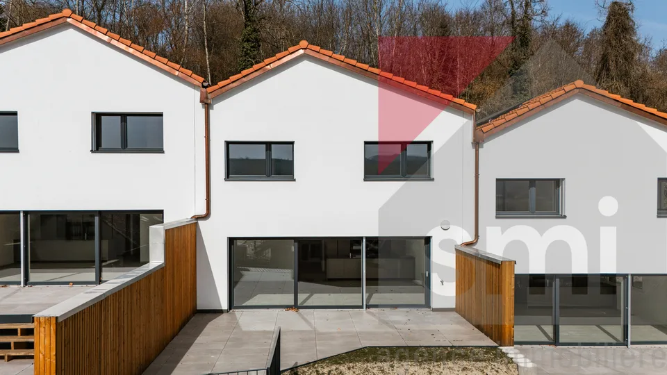 Neue 5-Zimmer-Villa mit 50m2 Wohnbereich!