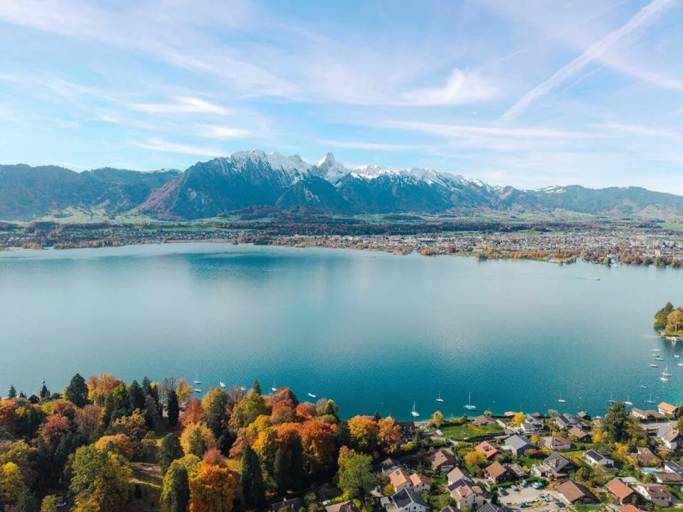 Neubau 2½-Zimmer-Ferienwohnung in Hilterfingen am Thunersee