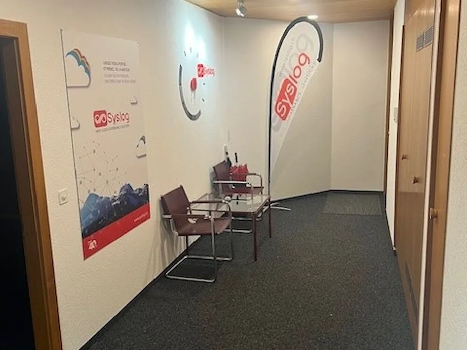 458 m² grosses Büro (in zwei oder mehr Einheiten unterteilbar) nahe des Zentrums von Fribourg – Foto 7 von 13