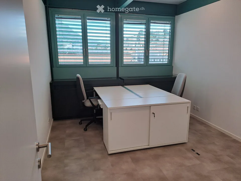Ufficio singolo arredato in affitto – Formula All-Inclusive