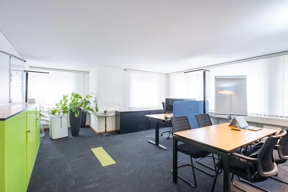 Bezugsbereite Büro-/Praxisfläche im 1. OG – Foto 6 von 13