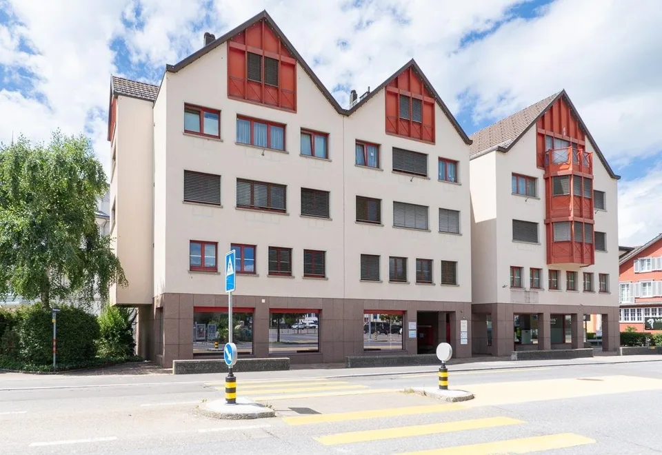 Bezugsbereite Büro-/Praxisfläche im 1. OG – Foto 11 von 13