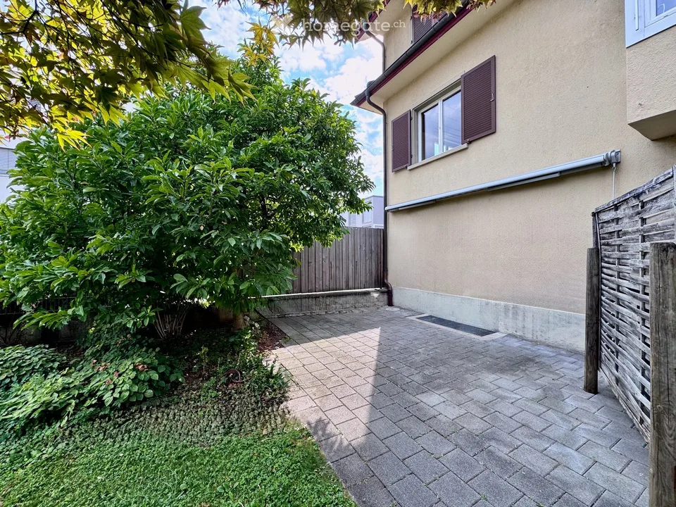 Wohnen mitten in Uster wie in einem Einfamilienhaus. – Foto 30 von 32