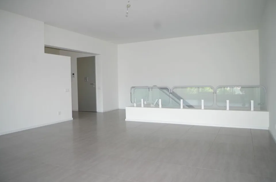 Splendido appartamento duplex di 4 1/2 locali con vista sul lago di Lugano