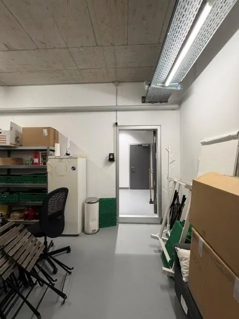 Geschäft in Tolochenaz