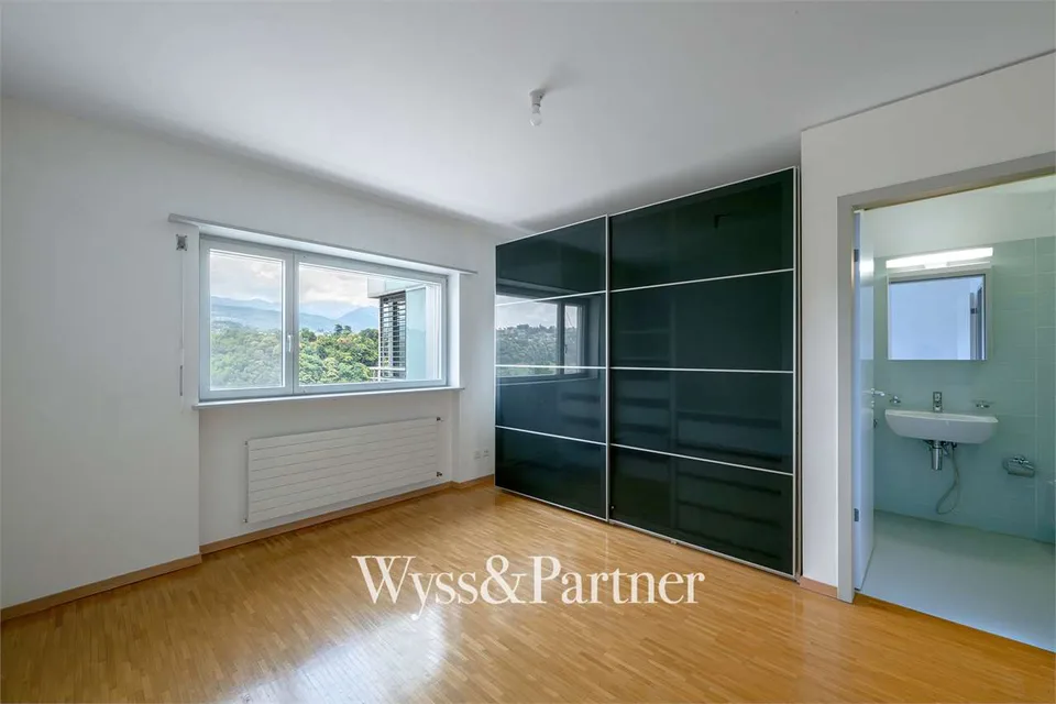 Helles und geräumiges 4,5-Zimmer-Wohnung in Pazzallo zur Miete