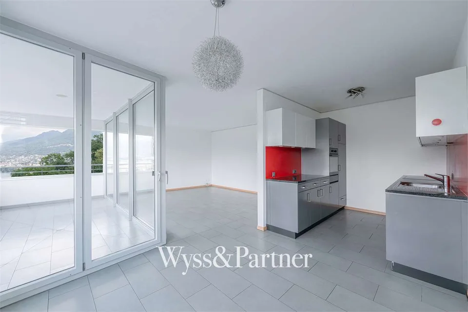 Helles und geräumiges 4,5-Zimmer-Wohnung in Pazzallo zur Miete