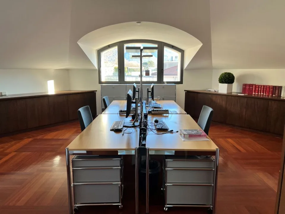 Ufficio di prestigio in un palazzo d'epoca in centro città