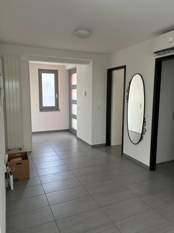 Maison unifamiliale charmante avec garage à Castel San Pietro