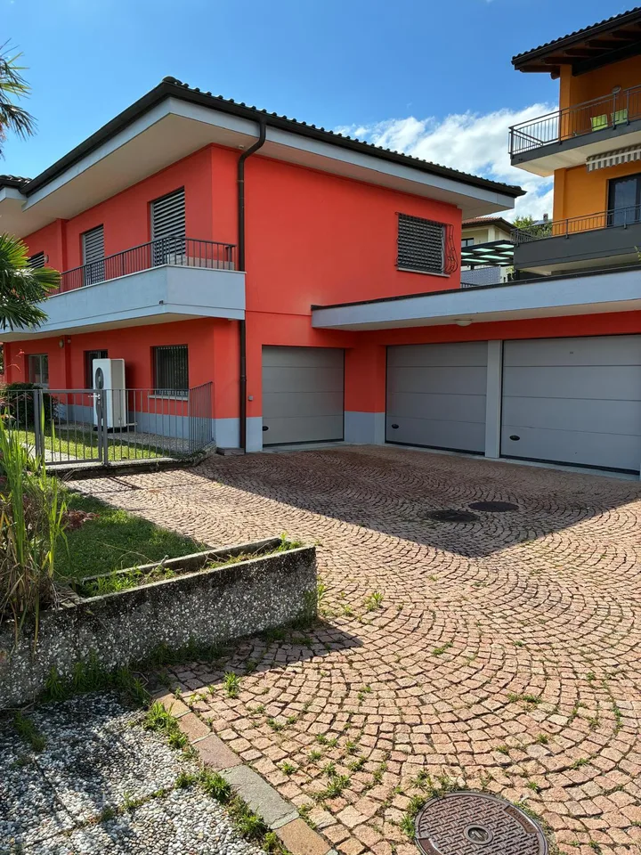 Affascinante casa unifamiliare con garage a Castel San Pietro