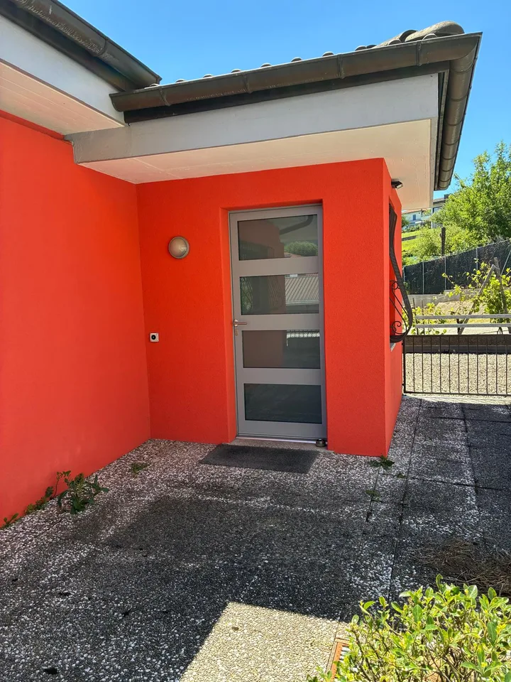 Maison unifamiliale charmante avec garage à Castel San Pietro