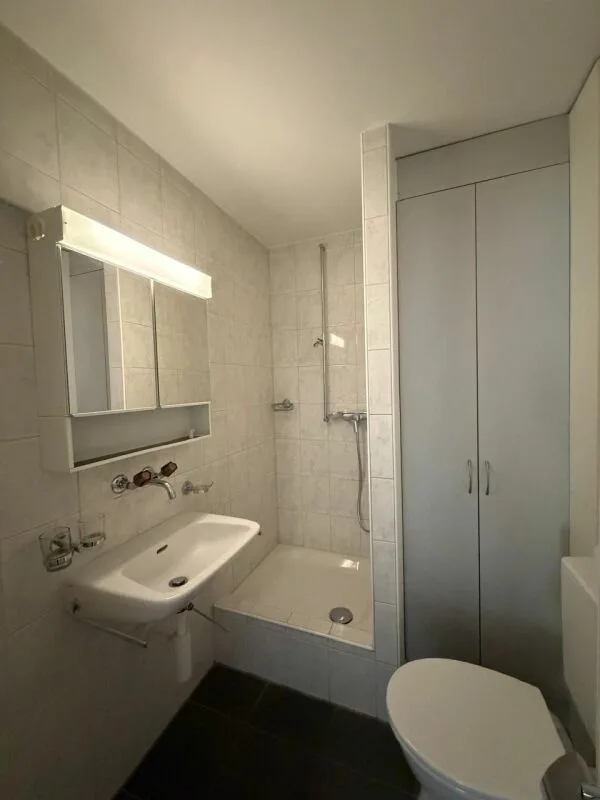 St-Imier, delizioso appartamento ristrutturato di 3.5 locali al 2° piano – foto 6 di 8
