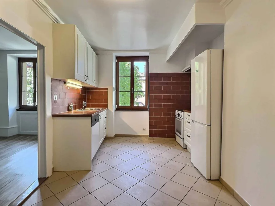 Geräumige 5,5-Zimmer-Wohnung mit Charme im Herzen der Altstadt von Cossonay