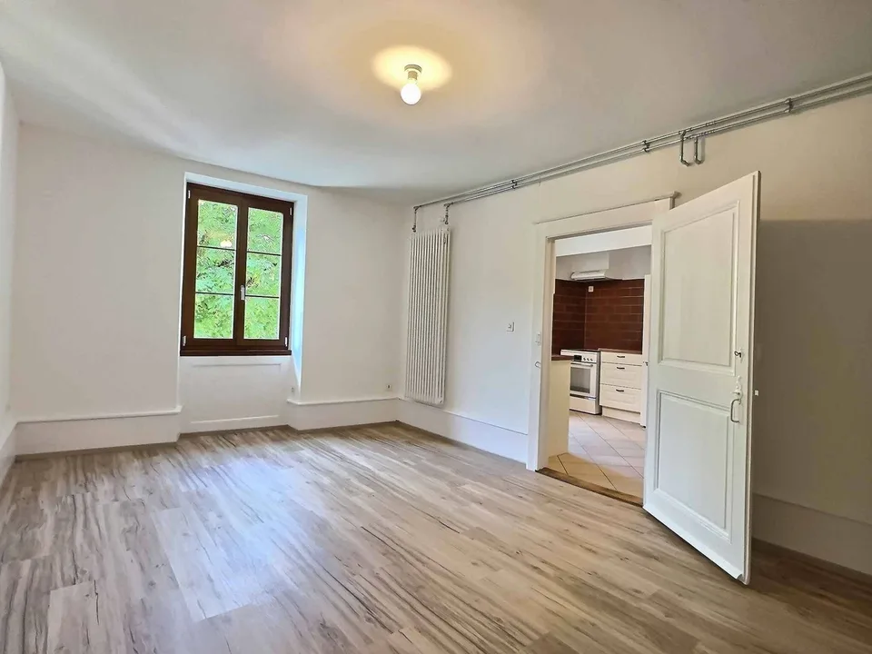 Geräumige 5,5-Zimmer-Wohnung mit Charme im Herzen der Altstadt von Cossonay
